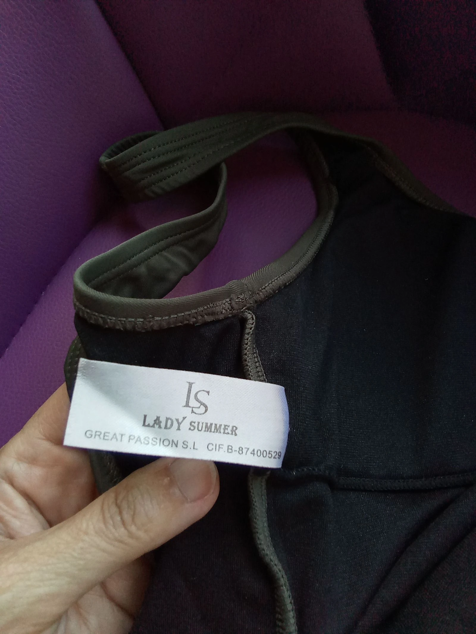 Unworn women's flattering swimsuit – photo 4
